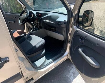 Бежевий Фіат Добло, об'ємом двигуна 0 л та пробігом 188 тис. км за 6900 $, фото 5 на Automoto.ua