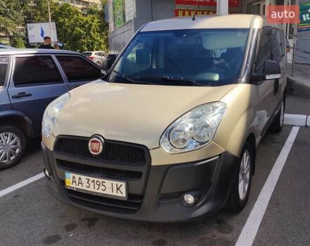 Бежевый Фиат Добло, объемом двигателя 1.4 л и пробегом 275 тыс. км за 8400 $, фото 3 на Automoto.ua