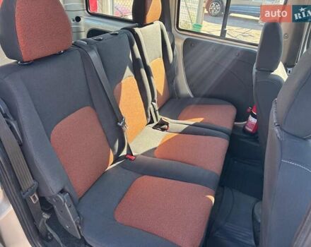 Бежевий Фіат Добло, об'ємом двигуна 1.4 л та пробігом 195 тис. км за 6990 $, фото 15 на Automoto.ua