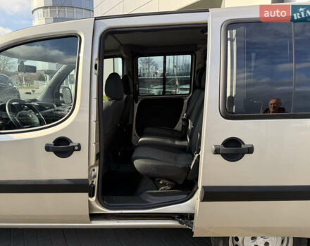 Бежевий Фіат Добло, об'ємом двигуна 1.3 л та пробігом 93 тис. км за 9100 $, фото 15 на Automoto.ua