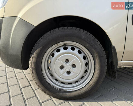 Бежевий Фіат Добло, об'ємом двигуна 1.3 л та пробігом 93 тис. км за 9100 $, фото 8 на Automoto.ua