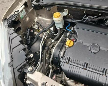 Бежевий Фіат Добло, об'ємом двигуна 1.37 л та пробігом 129 тис. км за 10500 $, фото 21 на Automoto.ua