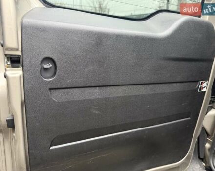 Бежевый Фиат Добло, объемом двигателя 1.37 л и пробегом 163 тыс. км за 11900 $, фото 10 на Automoto.ua