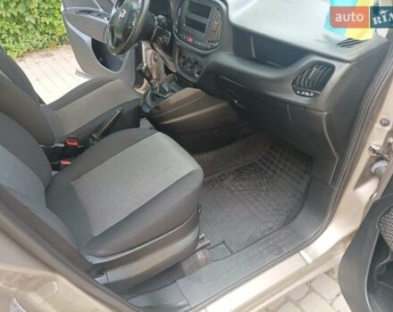 Бежевый Фиат Добло, объемом двигателя 1.25 л и пробегом 20 тыс. км за 18000 $, фото 16 на Automoto.ua