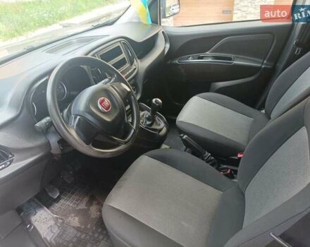 Бежевый Фиат Добло, объемом двигателя 1.25 л и пробегом 20 тыс. км за 18000 $, фото 7 на Automoto.ua