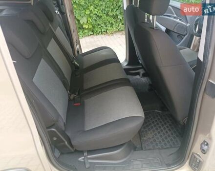 Бежевый Фиат Добло, объемом двигателя 1.25 л и пробегом 20 тыс. км за 18000 $, фото 15 на Automoto.ua