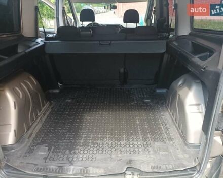 Бежевый Фиат Добло, объемом двигателя 1.25 л и пробегом 20 тыс. км за 18000 $, фото 12 на Automoto.ua