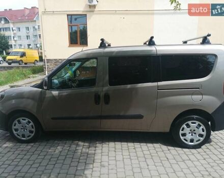 Бежевый Фиат Добло, объемом двигателя 1.25 л и пробегом 20 тыс. км за 18000 $, фото 5 на Automoto.ua