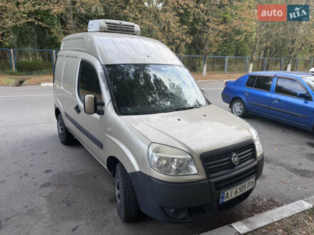 Бежевый Фиат Добло, объемом двигателя 1.2 л и пробегом 320 тыс. км за 6300 $, фото 1 на Automoto.ua