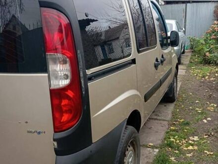 Бежевый Фиат Добло, объемом двигателя 1.25 л и пробегом 310 тыс. км за 5200 $, фото 1 на Automoto.ua