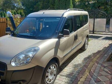 Бежевый Фиат Добло, объемом двигателя 1.6 л и пробегом 204 тыс. км за 10500 $, фото 1 на Automoto.ua