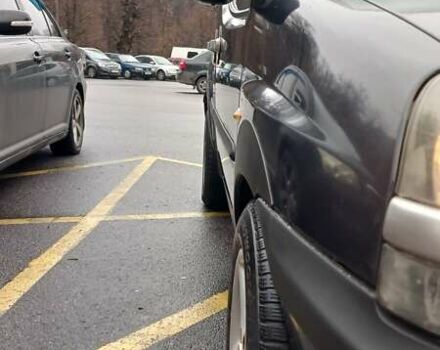 Черный Фиат Добло, объемом двигателя 1.9 л и пробегом 182 тыс. км за 5750 $, фото 10 на Automoto.ua