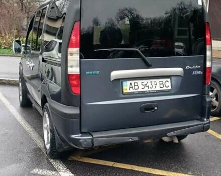 Черный Фиат Добло, объемом двигателя 1.9 л и пробегом 182 тыс. км за 5750 $, фото 5 на Automoto.ua