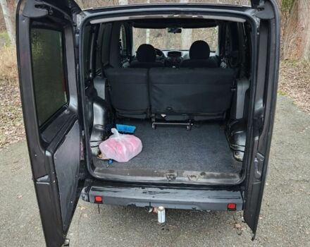 Черный Фиат Добло, объемом двигателя 1.4 л и пробегом 211 тыс. км за 4200 $, фото 6 на Automoto.ua