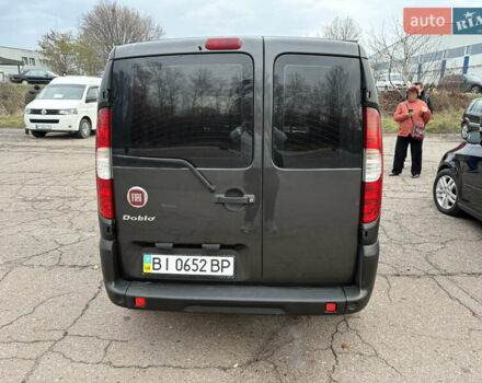 Черный Фиат Добло, объемом двигателя 1.37 л и пробегом 210 тыс. км за 5200 $, фото 2 на Automoto.ua