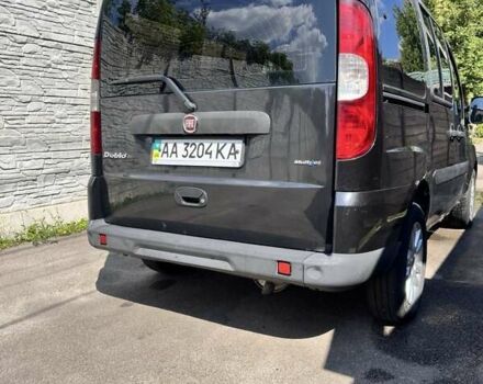Черный Фиат Добло, объемом двигателя 1.9 л и пробегом 269 тыс. км за 4600 $, фото 3 на Automoto.ua