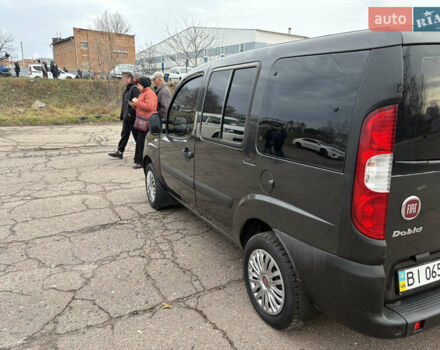 Черный Фиат Добло, объемом двигателя 1.37 л и пробегом 210 тыс. км за 5200 $, фото 3 на Automoto.ua