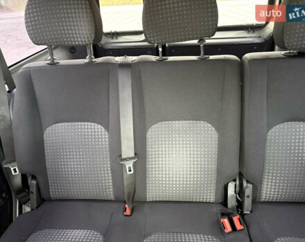 Черный Фиат Добло, объемом двигателя 1.37 л и пробегом 210 тыс. км за 5200 $, фото 5 на Automoto.ua