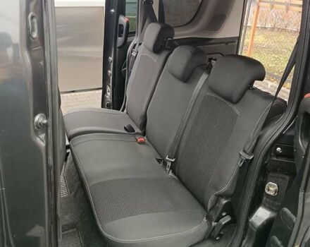 Черный Фиат Добло, объемом двигателя 1.37 л и пробегом 180 тыс. км за 6700 $, фото 2 на Automoto.ua