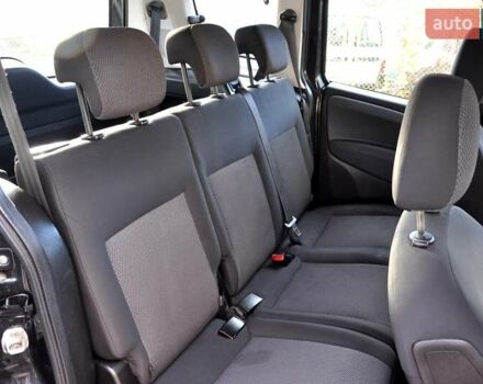 Черный Фиат Добло, объемом двигателя 1.6 л и пробегом 240 тыс. км за 7200 $, фото 22 на Automoto.ua