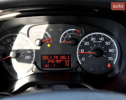 Черный Фиат Добло, объемом двигателя 1.6 л и пробегом 240 тыс. км за 7200 $, фото 31 на Automoto.ua