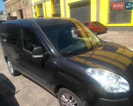 Черный Фиат Добло, объемом двигателя 1.2 л и пробегом 164 тыс. км за 8200 $, фото 4 на Automoto.ua