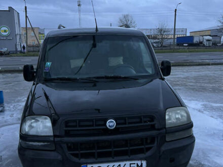 Черный Фиат Добло, объемом двигателя 1.3 л и пробегом 345 тыс. км за 2800 $, фото 1 на Automoto.ua