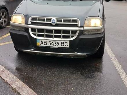 Черный Фиат Добло, объемом двигателя 1.9 л и пробегом 182 тыс. км за 5750 $, фото 1 на Automoto.ua