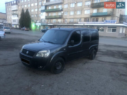 Черный Фиат Добло, объемом двигателя 1.9 л и пробегом 300 тыс. км за 4000 $, фото 1 на Automoto.ua