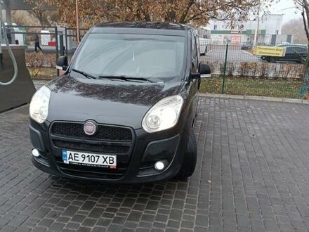 Черный Фиат Добло, объемом двигателя 1.37 л и пробегом 180 тыс. км за 6700 $, фото 1 на Automoto.ua