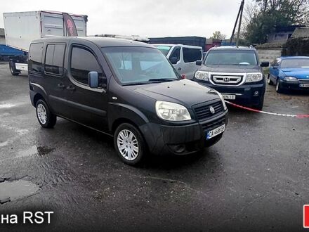 Черный Фиат Добло, объемом двигателя 1.4 л и пробегом 265 тыс. км за 3500 $, фото 1 на Automoto.ua