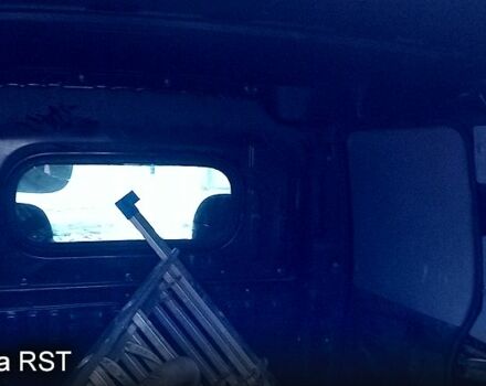 Чорний Фіат Добло, об'ємом двигуна 1.6 л та пробігом 262 тис. км за 5000 $, фото 1 на Automoto.ua