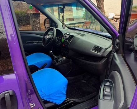 Фиолетовый Фиат Добло, объемом двигателя 1.2 л и пробегом 315 тыс. км за 4800 $, фото 5 на Automoto.ua