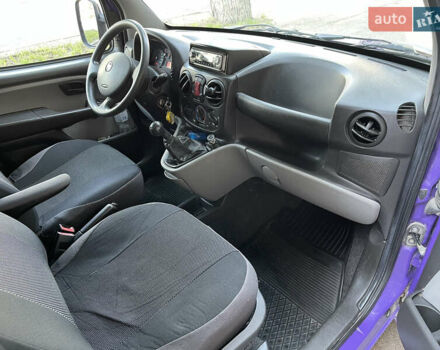 Фиолетовый Фиат Добло, объемом двигателя 1.3 л и пробегом 145 тыс. км за 5250 $, фото 9 на Automoto.ua