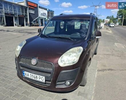 Коричневый Фиат Добло, объемом двигателя 1.37 л и пробегом 204 тыс. км за 6900 $, фото 1 на Automoto.ua