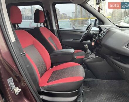 Коричневий Фіат Добло, об'ємом двигуна 1.37 л та пробігом 163 тис. км за 6690 $, фото 10 на Automoto.ua