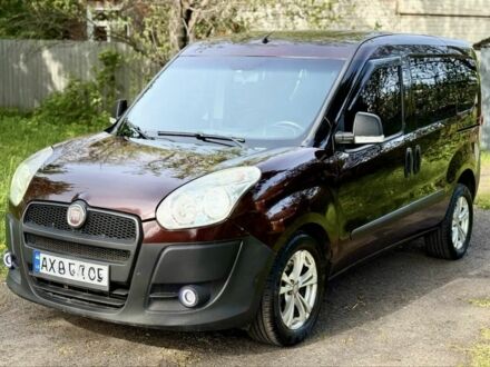 Фіат Добло 2011 у Харкові на Automoto.ua Коричневий Фіат Добло, об'ємом двигуна 1.4 л та пробігом 279 тис. км за 5999 $, фото 1 на Automoto.ua