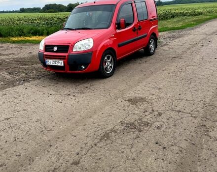 Червоний Фіат Добло, об'ємом двигуна 1.2 л та пробігом 200 тис. км за 6000 $, фото 1 на Automoto.ua