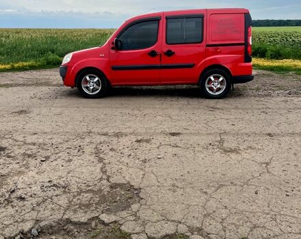Червоний Фіат Добло, об'ємом двигуна 1.2 л та пробігом 200 тис. км за 6000 $, фото 4 на Automoto.ua