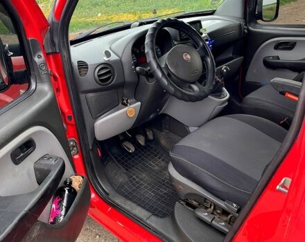 Червоний Фіат Добло, об'ємом двигуна 1.2 л та пробігом 200 тис. км за 6000 $, фото 5 на Automoto.ua