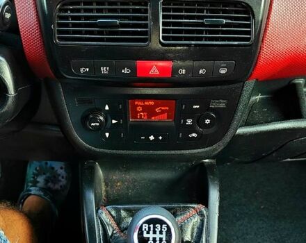 Червоний Фіат Добло, об'ємом двигуна 1.6 л та пробігом 230 тис. км за 5300 $, фото 12 на Automoto.ua