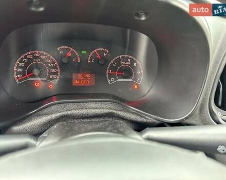 Красный Фиат Добло, объемом двигателя 1.25 л и пробегом 207 тыс. км за 7200 $, фото 15 на Automoto.ua