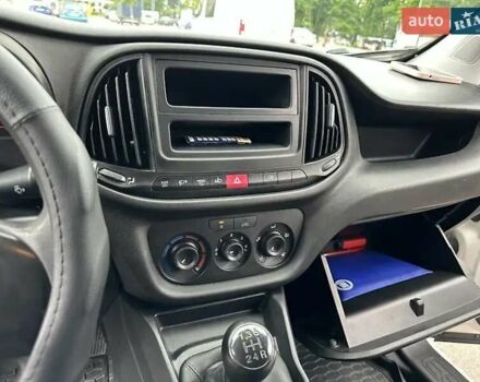 Красный Фиат Добло, объемом двигателя 1.25 л и пробегом 207 тыс. км за 7200 $, фото 16 на Automoto.ua