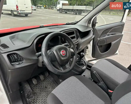 Красный Фиат Добло, объемом двигателя 1.25 л и пробегом 207 тыс. км за 7200 $, фото 14 на Automoto.ua
