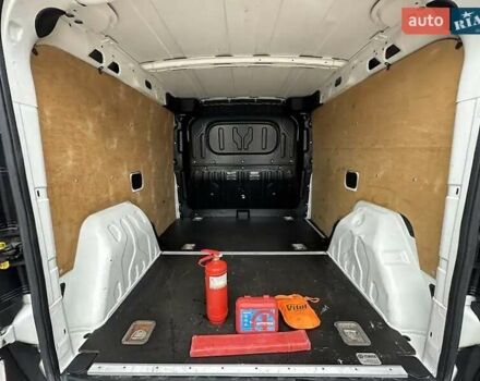 Красный Фиат Добло, объемом двигателя 1.25 л и пробегом 207 тыс. км за 7200 $, фото 17 на Automoto.ua