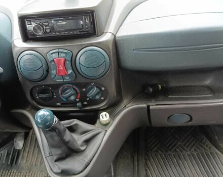 Красный Фиат Добло, объемом двигателя 1.9 л и пробегом 3 тыс. км за 4000 $, фото 4 на Automoto.ua