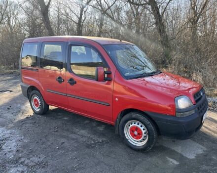 Красный Фиат Добло, объемом двигателя 1.9 л и пробегом 215 тыс. км за 2150 $, фото 2 на Automoto.ua