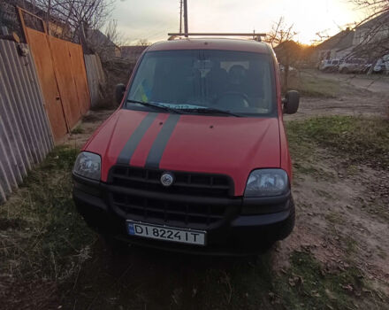 Красный Фиат Добло, объемом двигателя 1.9 л и пробегом 300 тыс. км за 3328 $, фото 2 на Automoto.ua