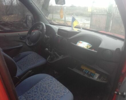 Красный Фиат Добло, объемом двигателя 1 л и пробегом 200 тыс. км за 1894 $, фото 4 на Automoto.ua