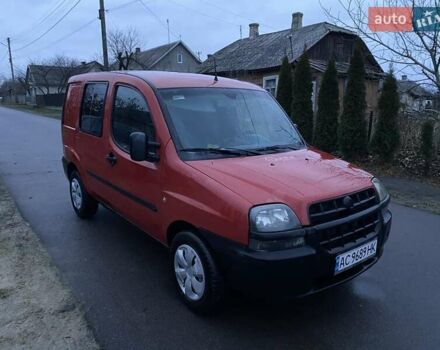 Красный Фиат Добло, объемом двигателя 1.2 л и пробегом 325 тыс. км за 2500 $, фото 1 на Automoto.ua